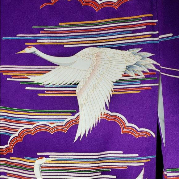 Gorgeous Vintage Silk Purple Japanese Kimono- 60s 70s Crane Print - Picture 2 of 2